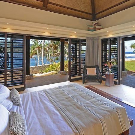 Wavi Island Hotel Naindi Exterior photo