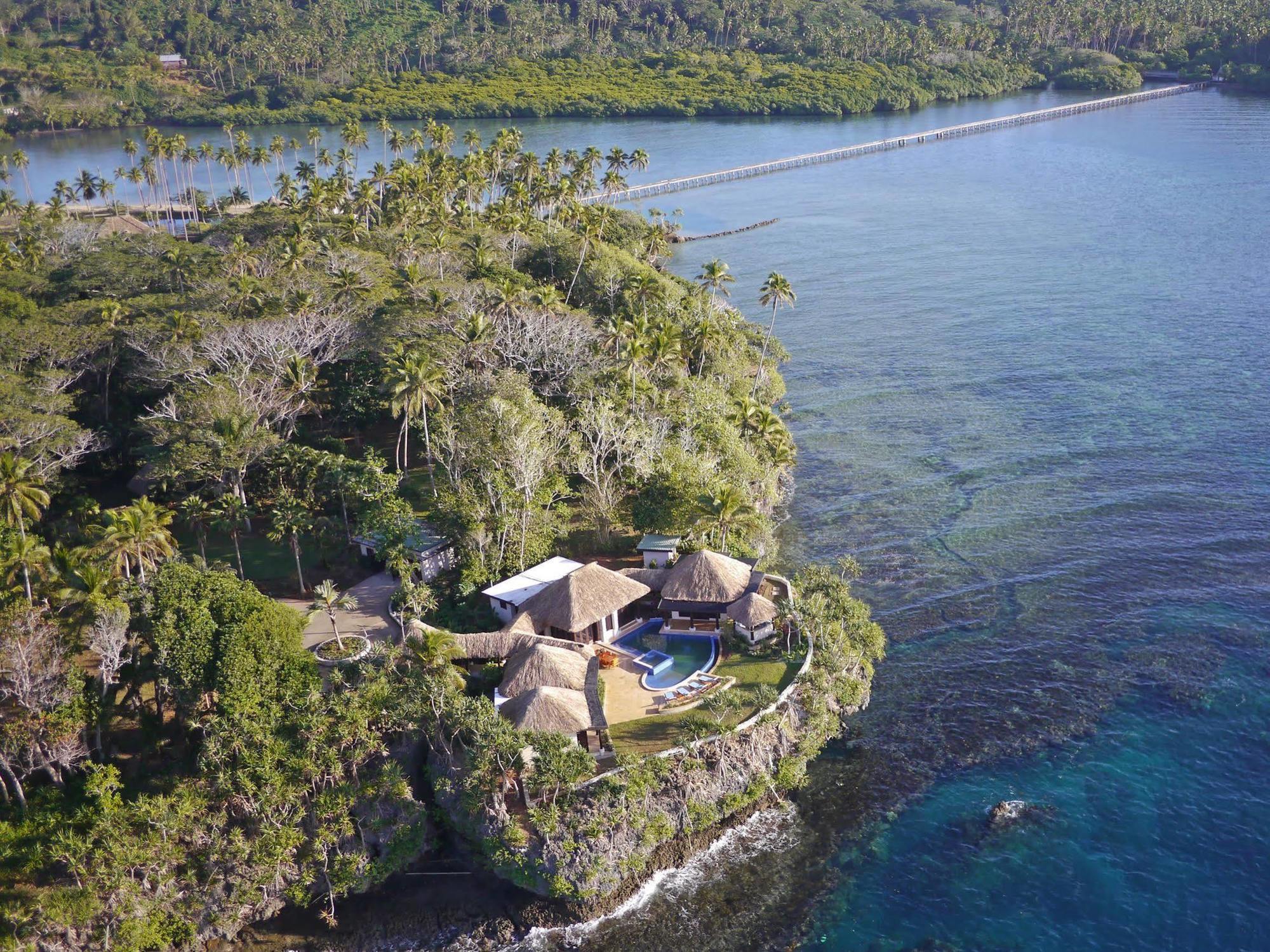 Wavi Island Hotel Naindi Exterior photo